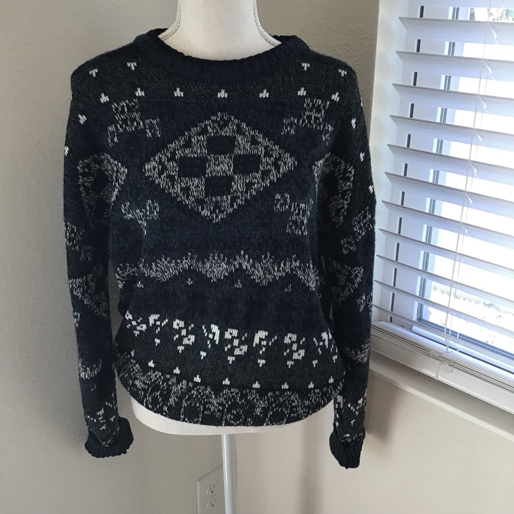 Vintage  blue knit sweater